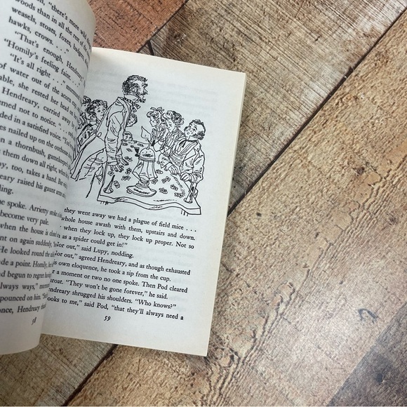 The Borrowers Afloat Afield Chapter Book Bundle Set - Picture 5 of 13